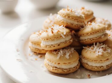 Köstliche schnelle Kokosmakronen aus der Heißluftfritteuse, perfekt für jeden Anlass.